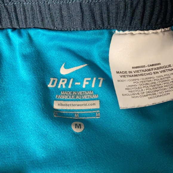 Nike Dri Fit running shorts - Picture 3 of 4